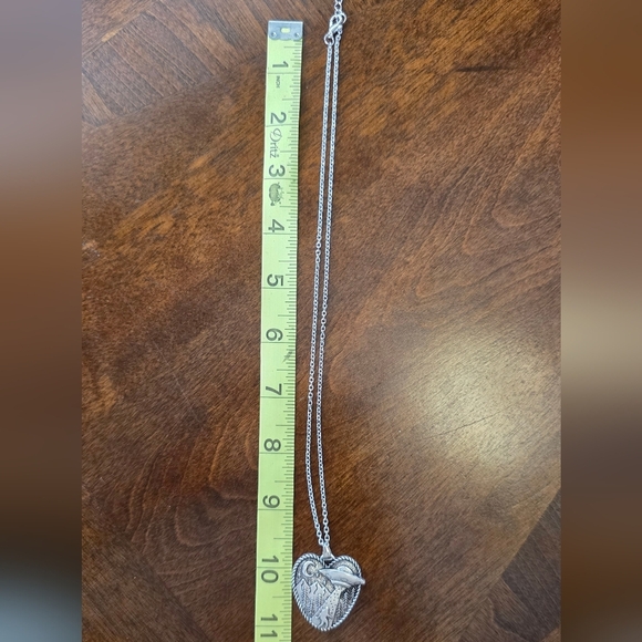 Silver UFO Heart Pendant Necklace - Picture 4 of 4